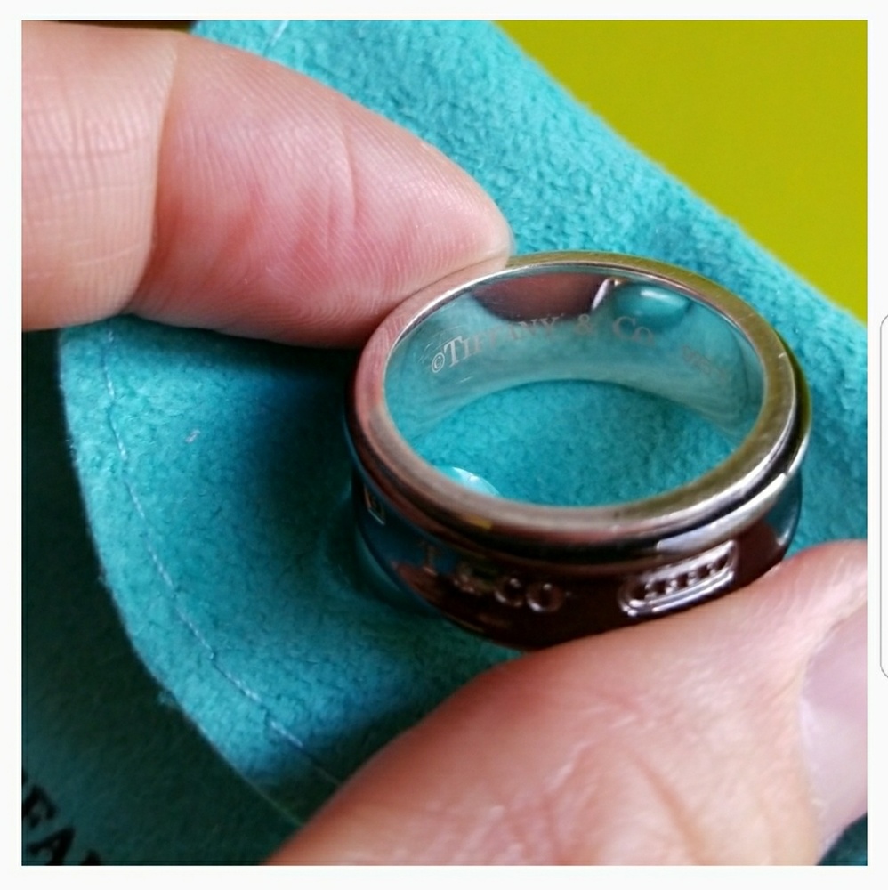 🚫SOLD🚫Tiffany Men's Silver/Titanium Ring - Picture 7 of 8